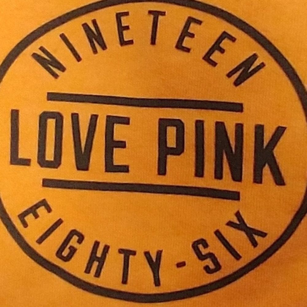 VS PINK Women's Apricot Oversized Sweatshirt Jacket. - Picture 4 of 11